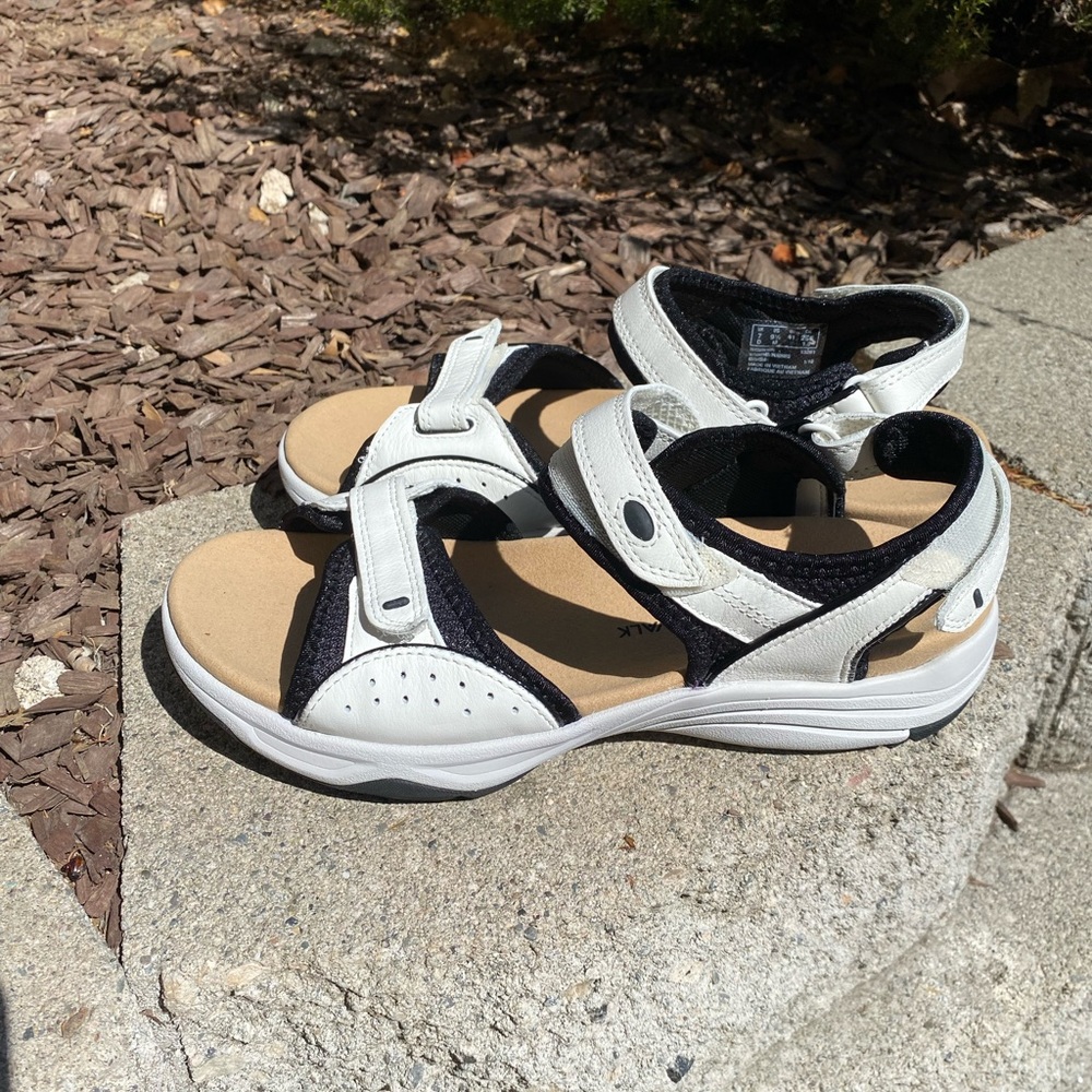 Clarks wave walk